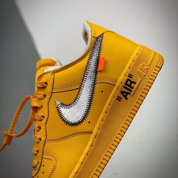 Nike x Off-White Air Force 1 Low "University Gold" - Picture 4 of 13
